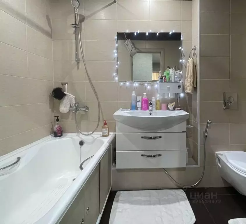 2-к кв. Алтайский край, Барнаул ул. Малахова, 44 (61.7 м) - Фото 1