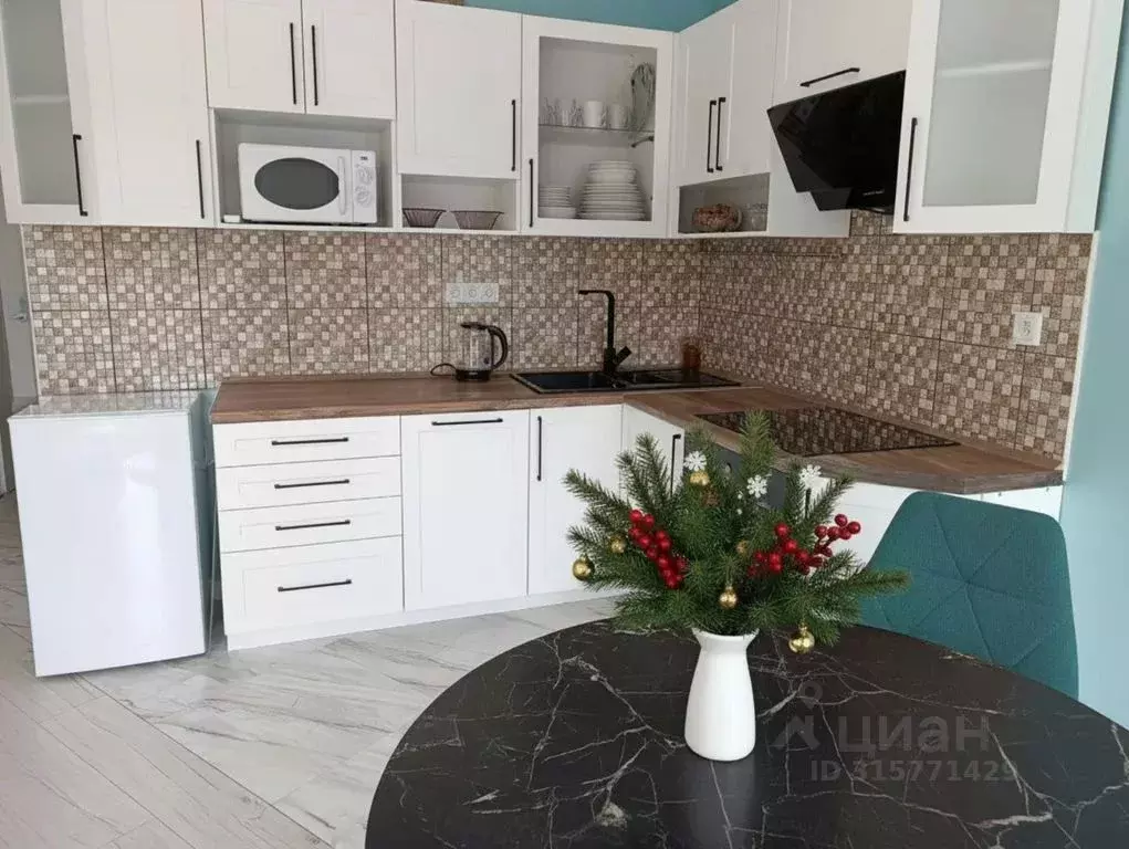 2-к кв. Крым, Ялта муниципальный округ, Виноградное пгт ш. ... - Фото 1