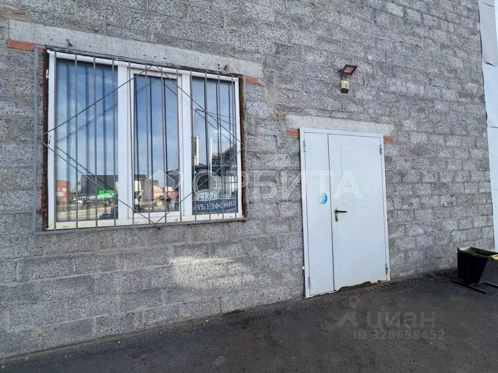 Помещение свободного назначения в Тюменская область, Тюмень ул. ... - Фото 2