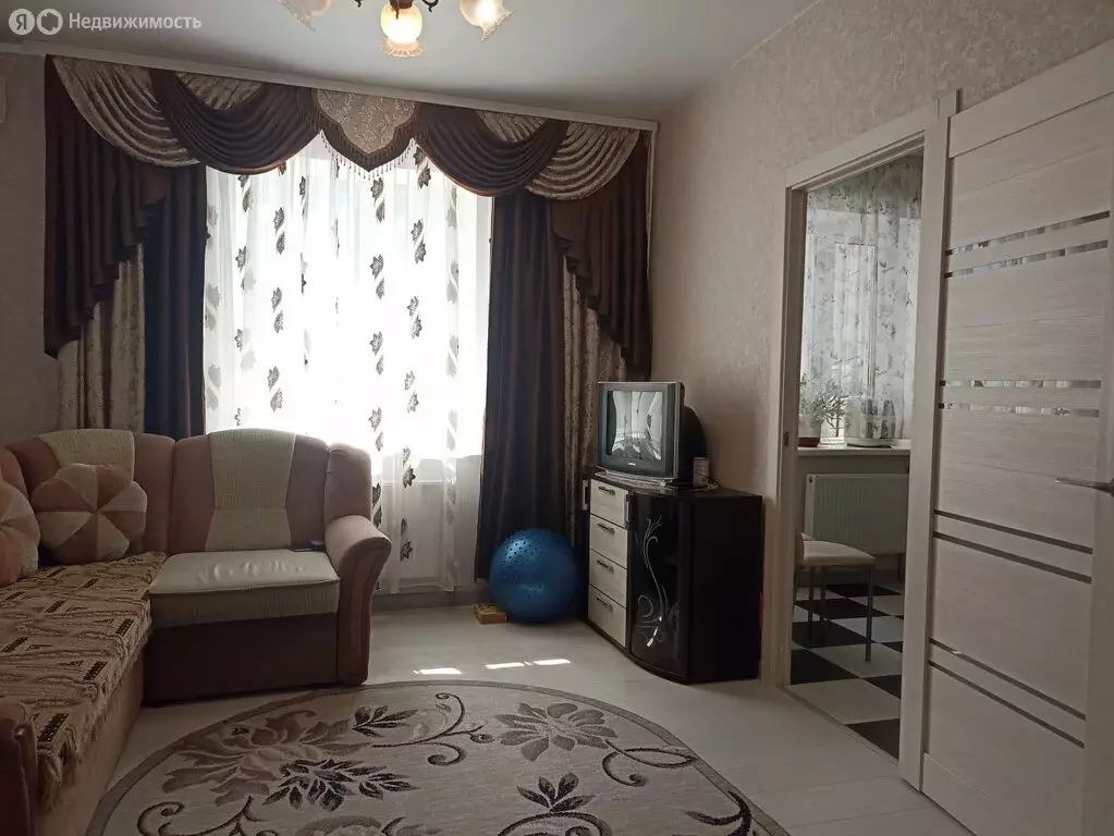 2-комнатная квартира: Горячий Ключ, улица Герцена, 64Ак1 (40.2 м) - Фото 0