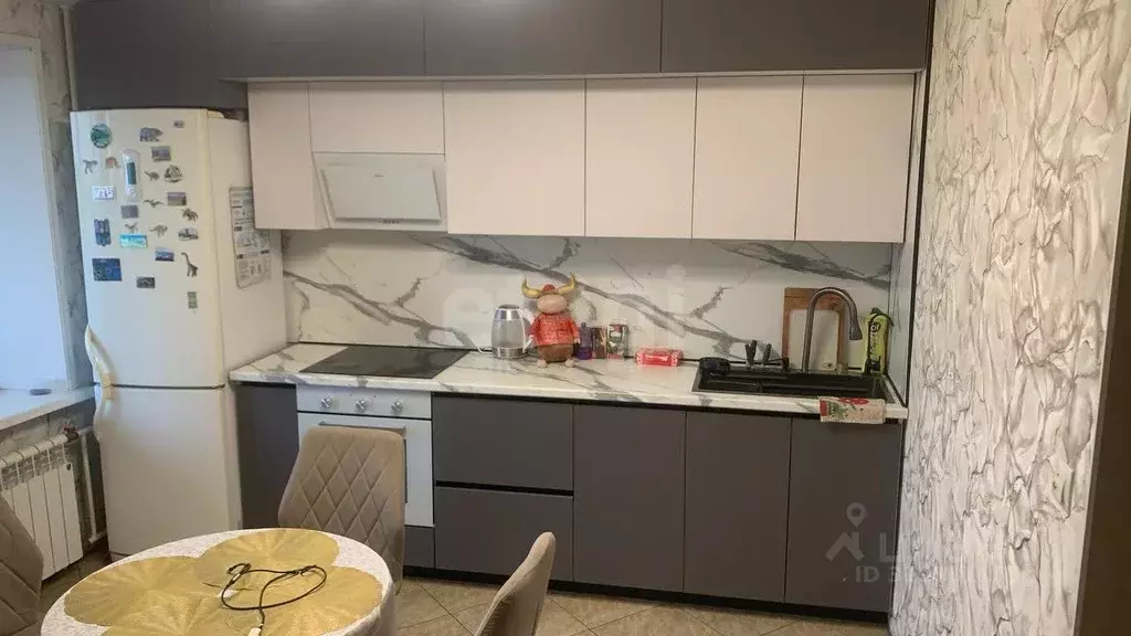 3-к кв. Амурская область, Благовещенск ул. Строителей, 68 (107.0 м) - Фото 1