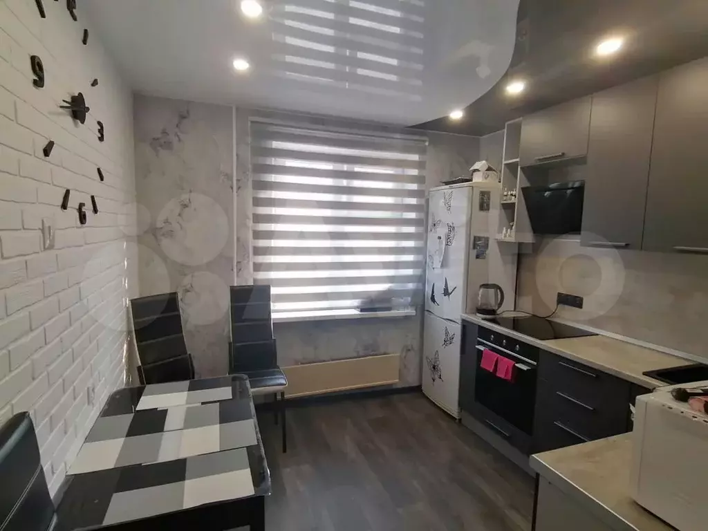 2-к. квартира, 48 м, 1/9 эт. - Фото 1