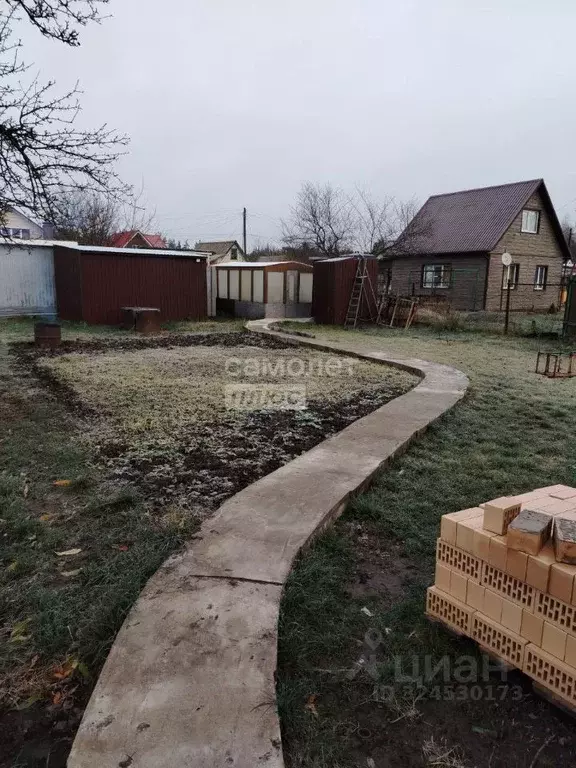 Дом в Курская область, Курчатовский район, с. Дичня, Дичня ... - Фото 1