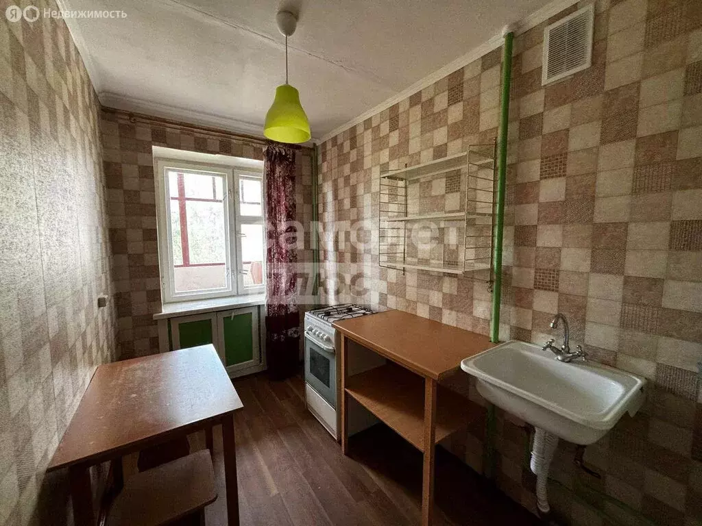 1-комнатная квартира: Сыктывкар, улица Космонавтов, 17 (33 м) - Фото 0