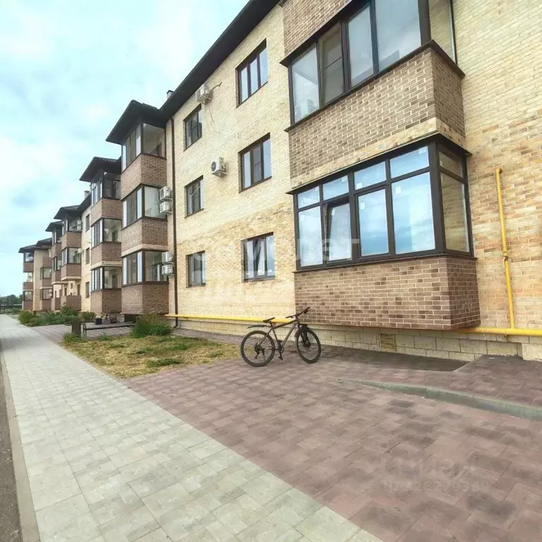 2-к кв. Краснодарский край, Динская ст-ца ул. Центральная, 22Б (84.3 ... - Фото 1