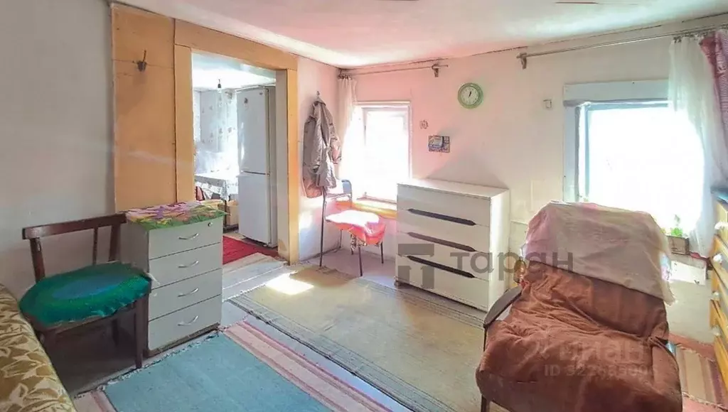 Дом в Челябинская область, Челябинск Народная ул., 19 (49 м) - Фото 1