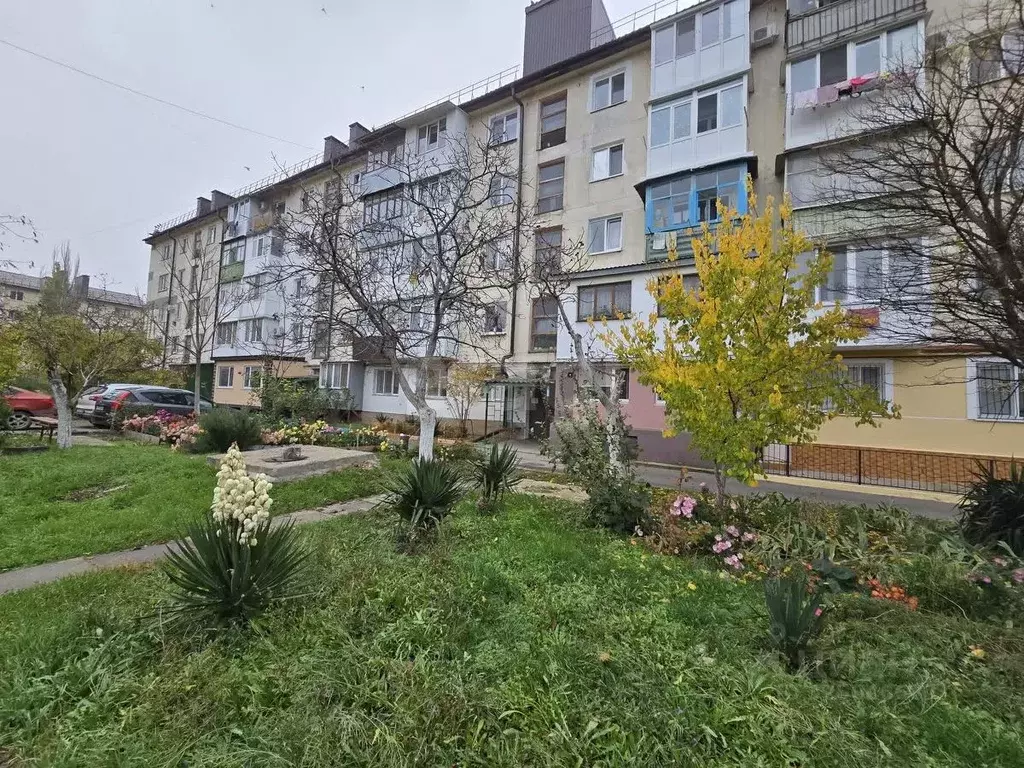 2-к кв. Крым, Саки ул. Строительная (48.0 м) - Фото 1