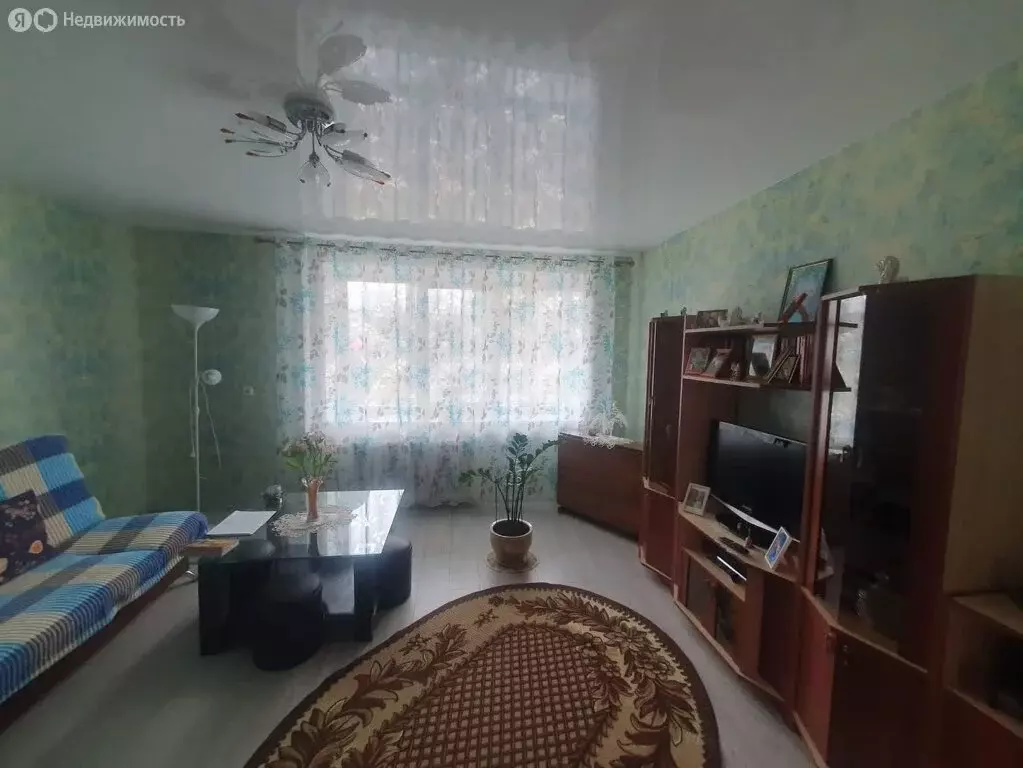 3-комнатная квартира: посёлок Эссойла, Октябрьская улица, 14 (61.6 м) - Фото 0