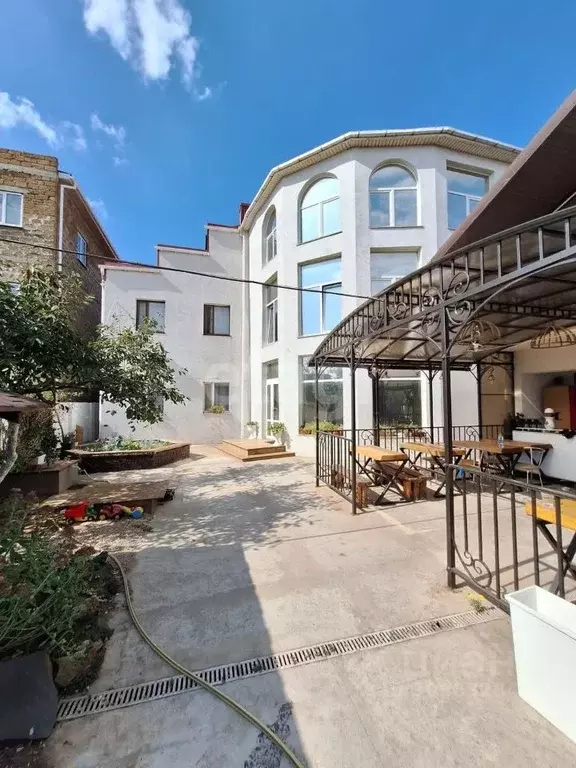 Дом в Крым, Сакский район, Новофедоровка пгт ул. Виноградная (750 м) - Фото 2