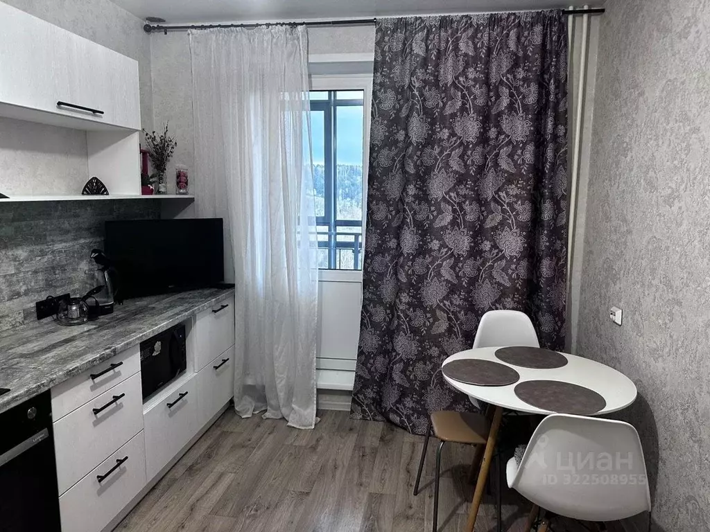 2-к кв. Красноярский край, Красноярск Лесопарковая ул., 17А (51.0 м) - Фото 0