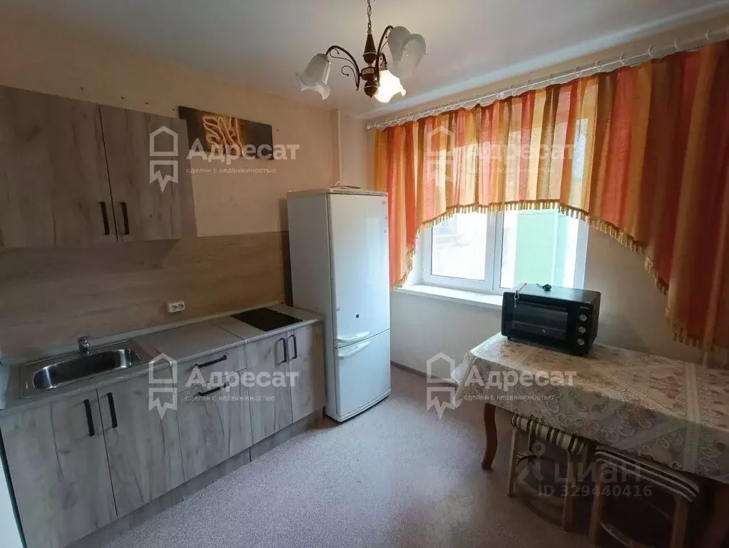 3-к кв. Волгоградская область, Волгоград ул. Тимирязева, 52 (93.0 м) - Фото 2