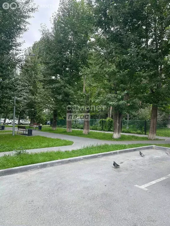 2-комнатная квартира: Тюмень, улица Мельникайте, 97 (56 м) - Фото 1