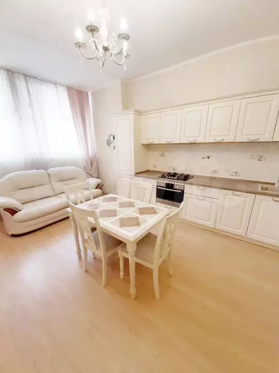 2-к. квартира, 69 м, 4/8 эт. - Фото 1