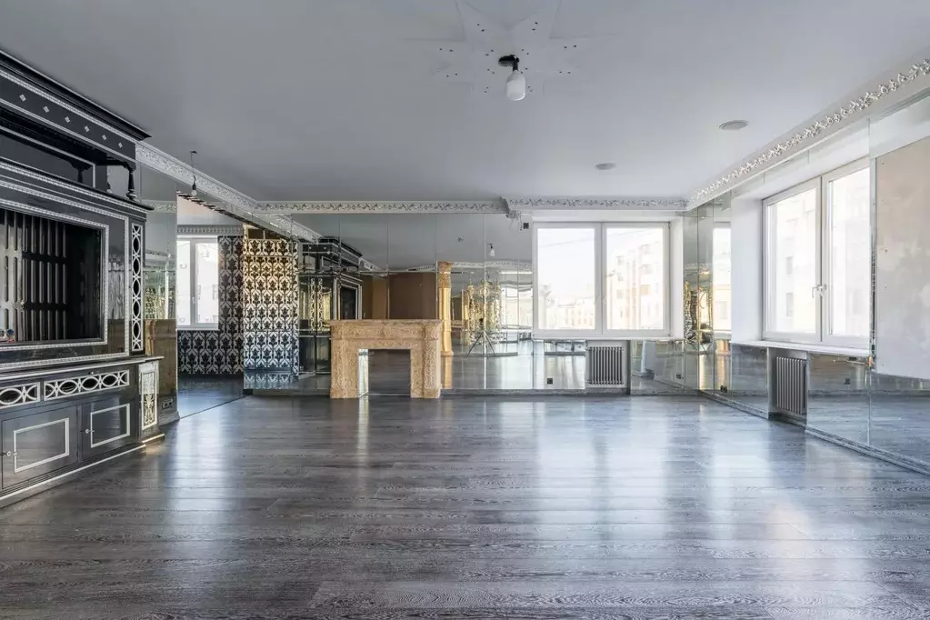 Продается 4-комнатная квартира - Фото 1