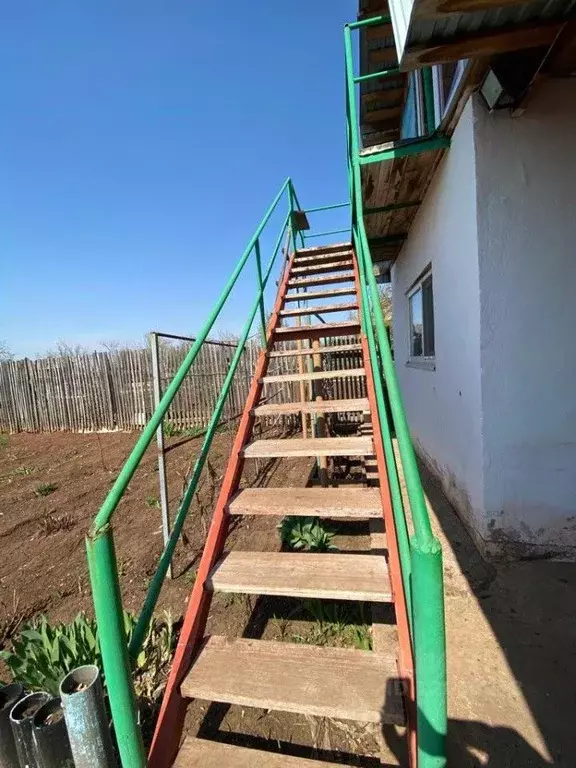 Дом в Оренбургская область, Сакмарский район, Татаро-Каргалинский ... - Фото 1