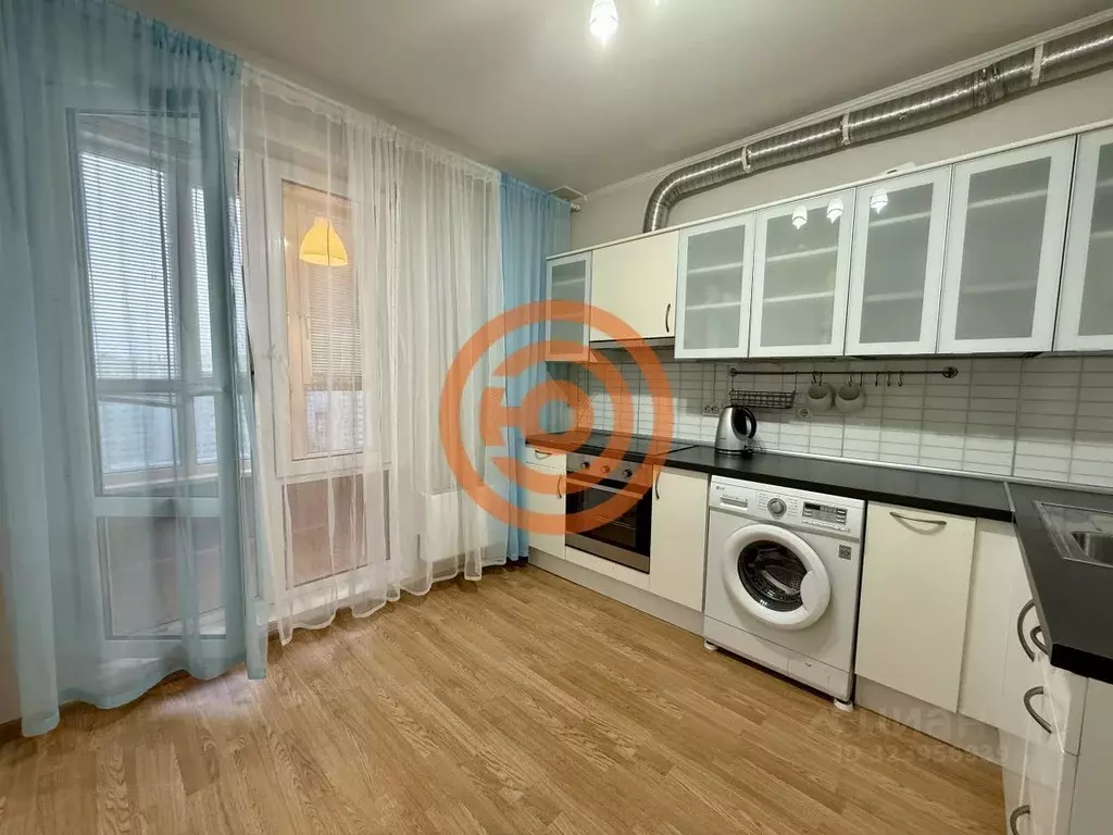 2-к кв. Тюменская область, Тюмень ул. Николая Зелинского, 19 (61.4 м) - Фото 1