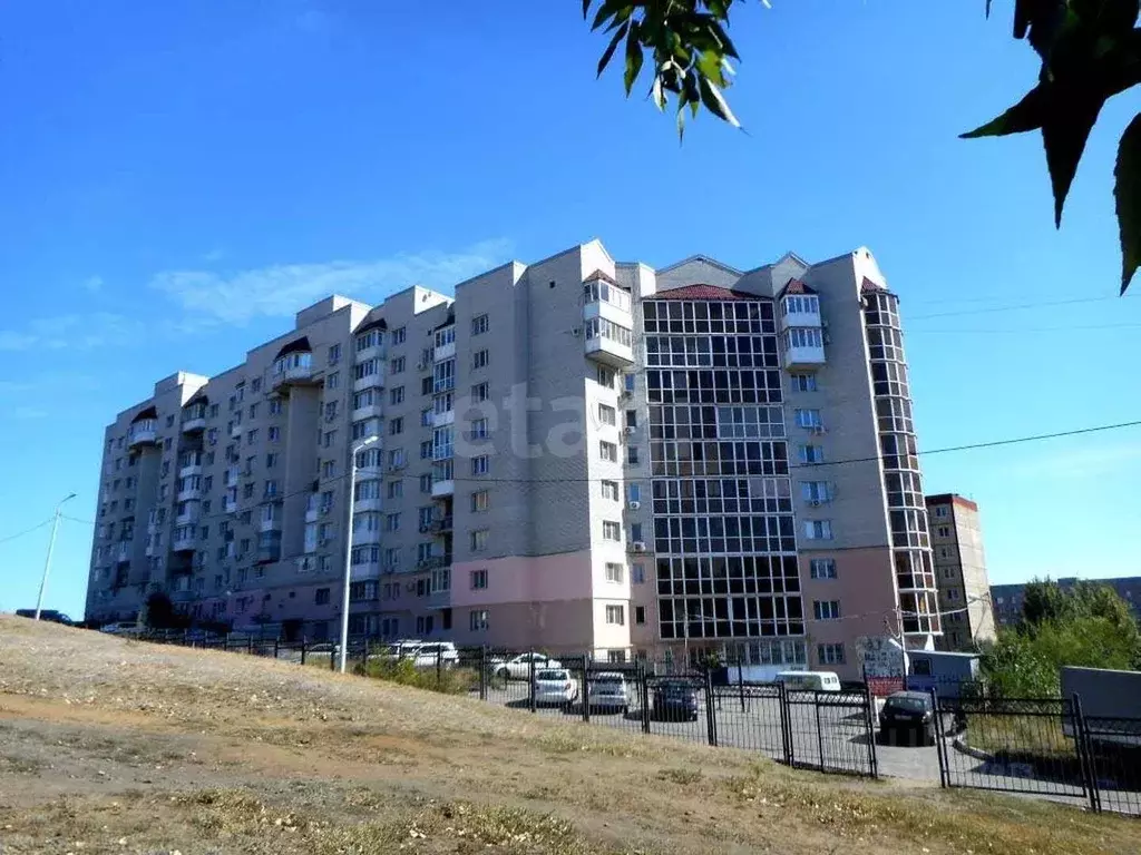 2-к кв. Саратовская область, Саратов Песочная ул., 1 (86.5 м) - Фото 1