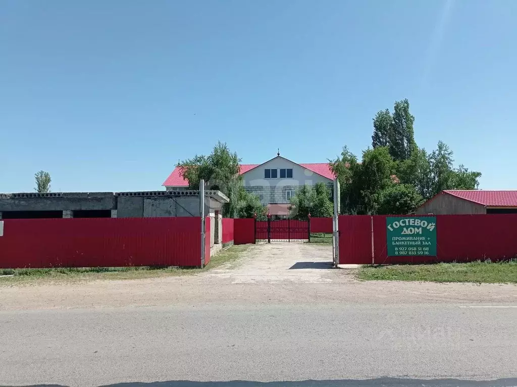 Дом в Саратовская область, Ровенский район, с. Тарлыковка Рабочая ул., ... - Фото 1