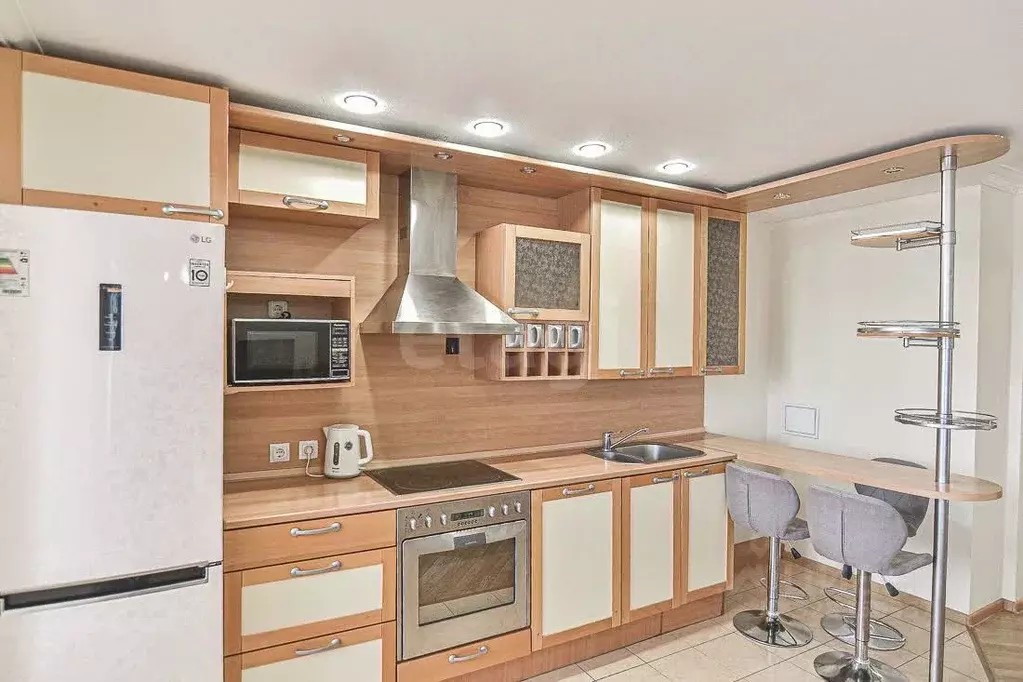 1-к кв. Сахалинская область, Южно-Сахалинск ул. имени Космонавта ... - Фото 1