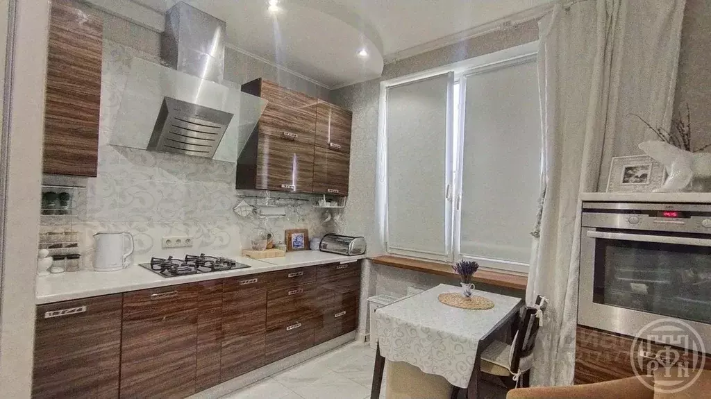 2-к кв. Санкт-Петербург просп. Елизарова, 19 (57.2 м) - Фото 0