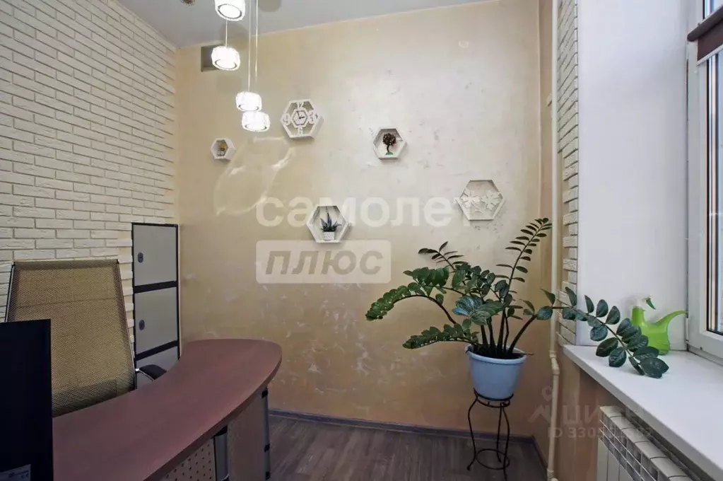 Офис в Омская область, Омск ул. 10 лет Октября, 145А (32 м) - Фото 2