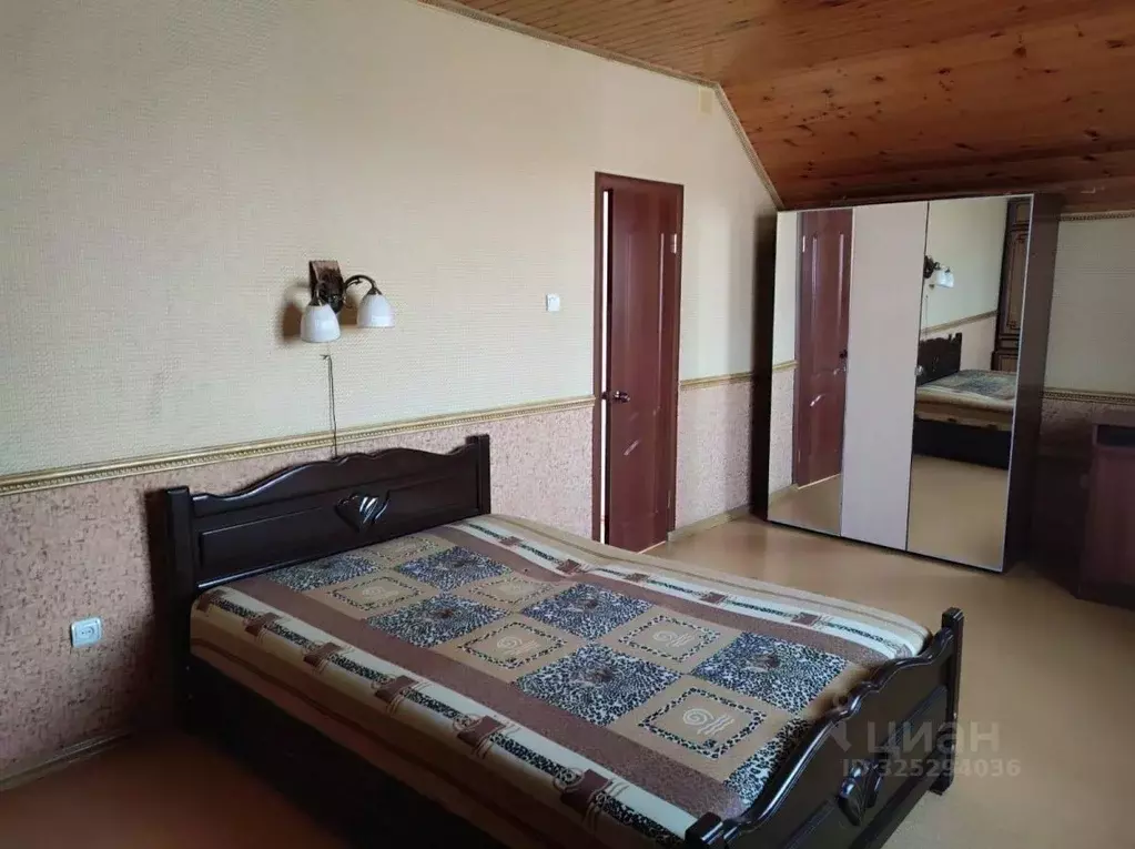 Дом в Самарская область, Кинельский с/пос, пос. Язевка ул. ... - Фото 1