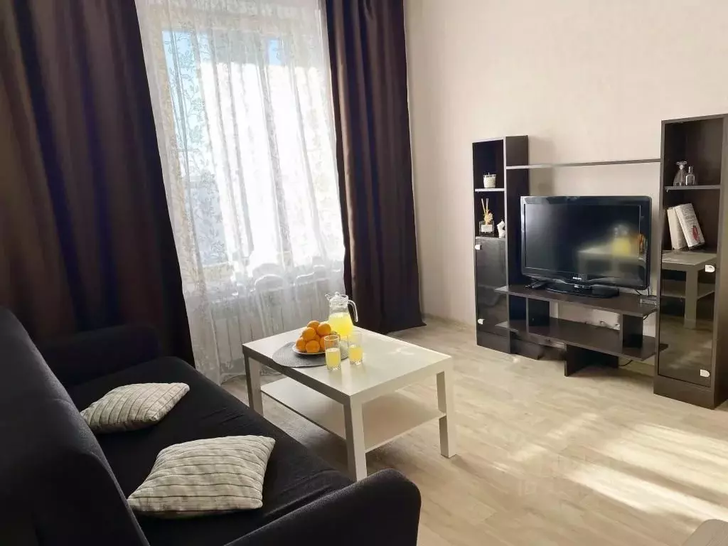 1-к кв. Новосибирская область, Новосибирск ул. Ясный Берег, 8 (50.0 м) - Фото 1
