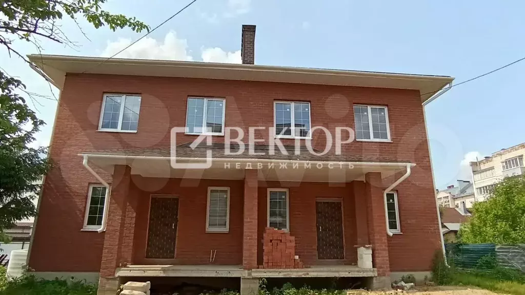 Таунхаус 120 м на участке 7 сот. - Фото 1