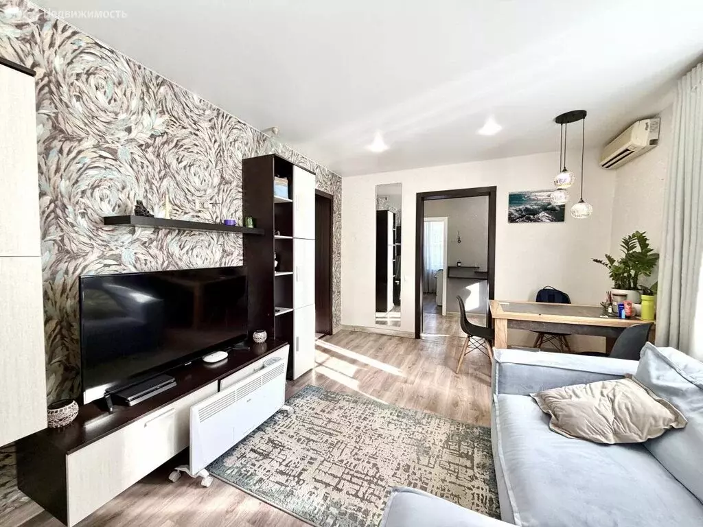 3-комнатная квартира: Волгоград, посёлок Ангарский, улица Полины ... - Фото 2