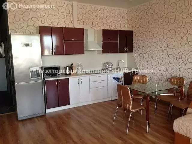 2-комнатная квартира: Хабаровск, улица Тургенева, 55 (73.4 м) - Фото 0