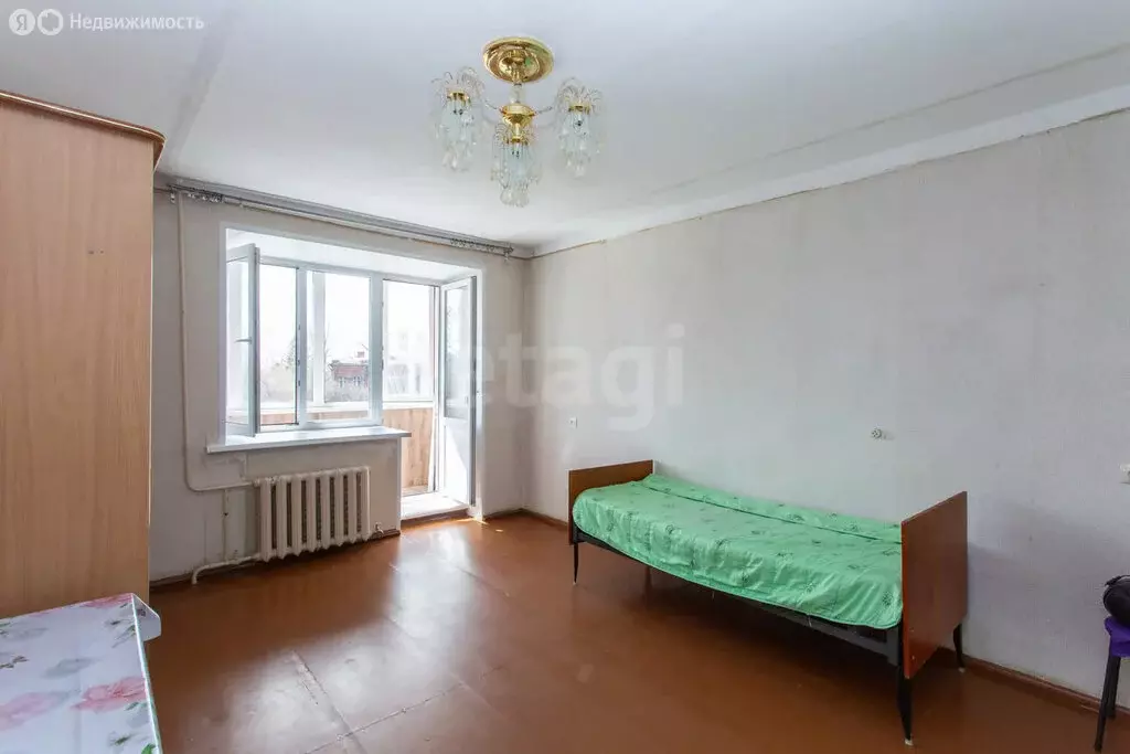 3-комнатная квартира: Тобольск, улица Семёна Ремезова, 54 (54 м) - Фото 1