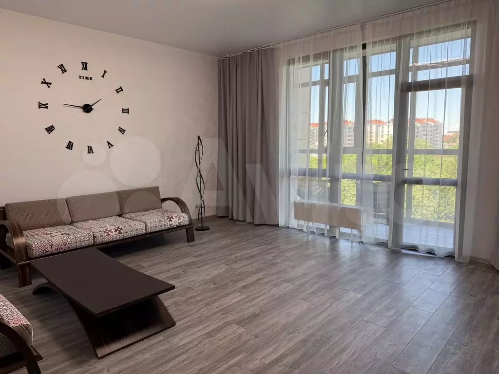 3-к. квартира, 130 м, 8/18 эт. - Фото 0