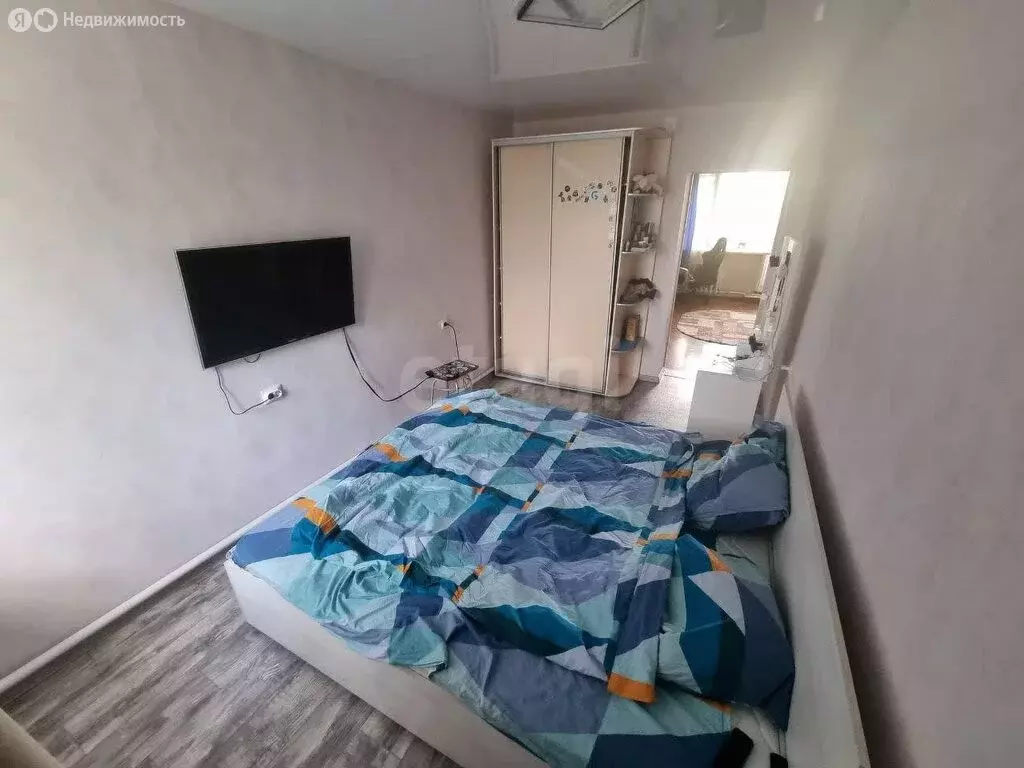 3-комнатная квартира: Камышлов, улица Строителей, 62 (66 м) - Фото 2