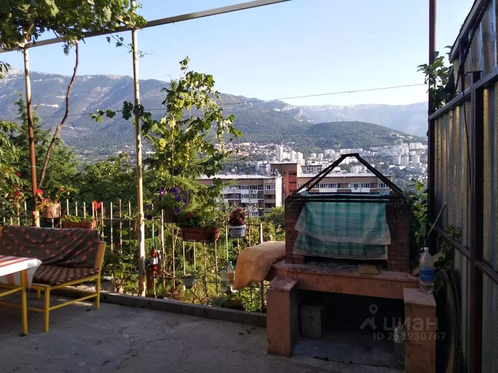 Дом в Крым, Ялта ул. Красноармейская, 35 (50 м) - Фото 1