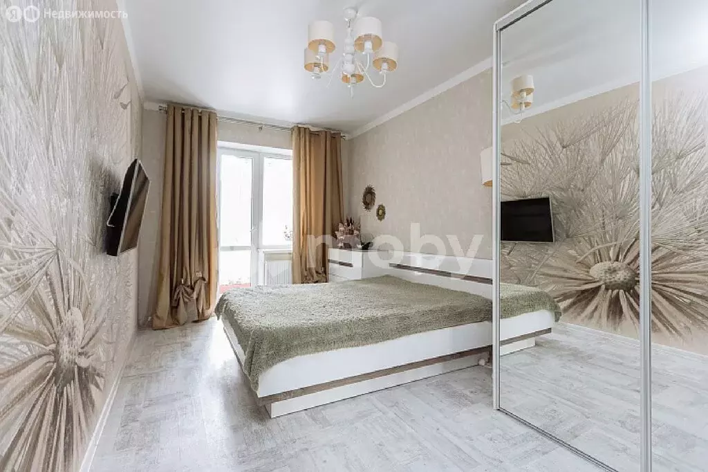 3-комнатная квартира: Калининград, улица Маршала Жукова, 13 (85 м) - Фото 0
