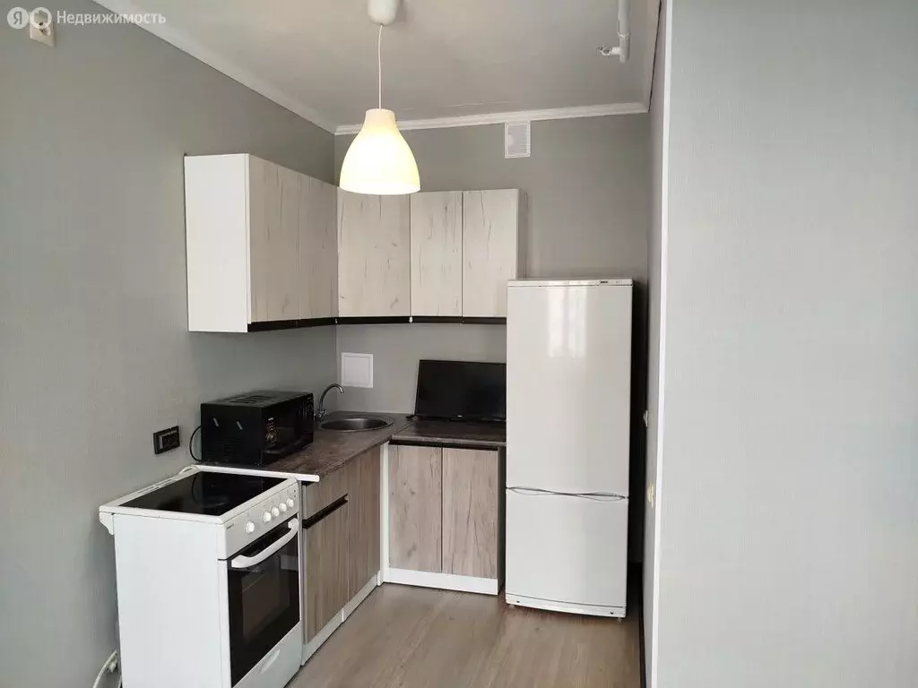 Квартира-студия: Екатеринбург, улица Лётчиков, 7 (24.4 м) - Фото 2