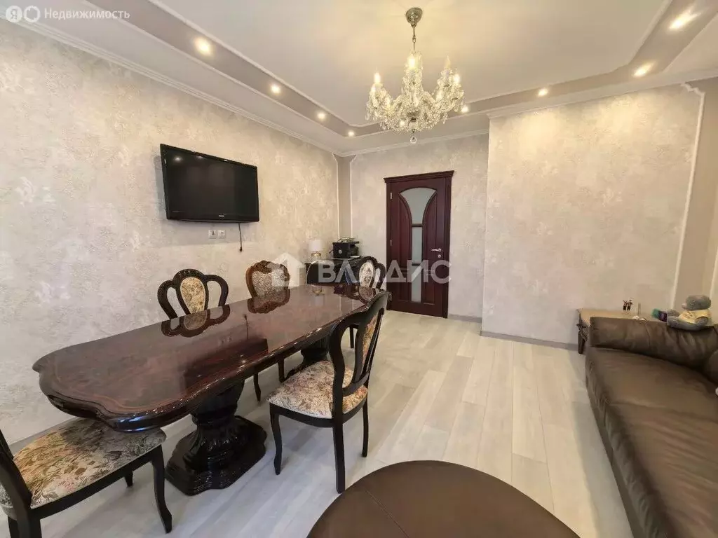 2-комнатная квартира: Калининград, улица Генерала Толстикова, 18А ... - Фото 1