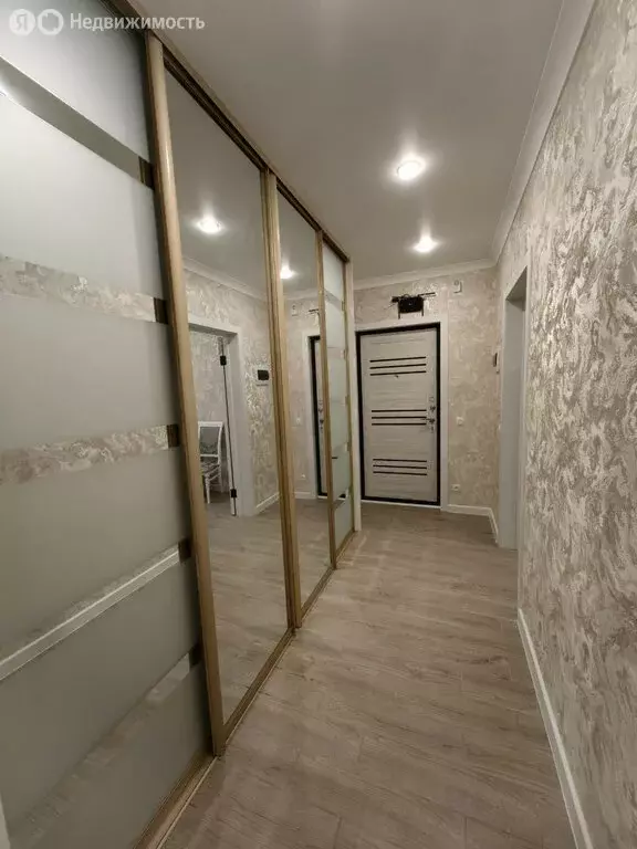 2-комнатная квартира: Оренбург, улица Поляничко, 11/5 (61.1 м) - Фото 0