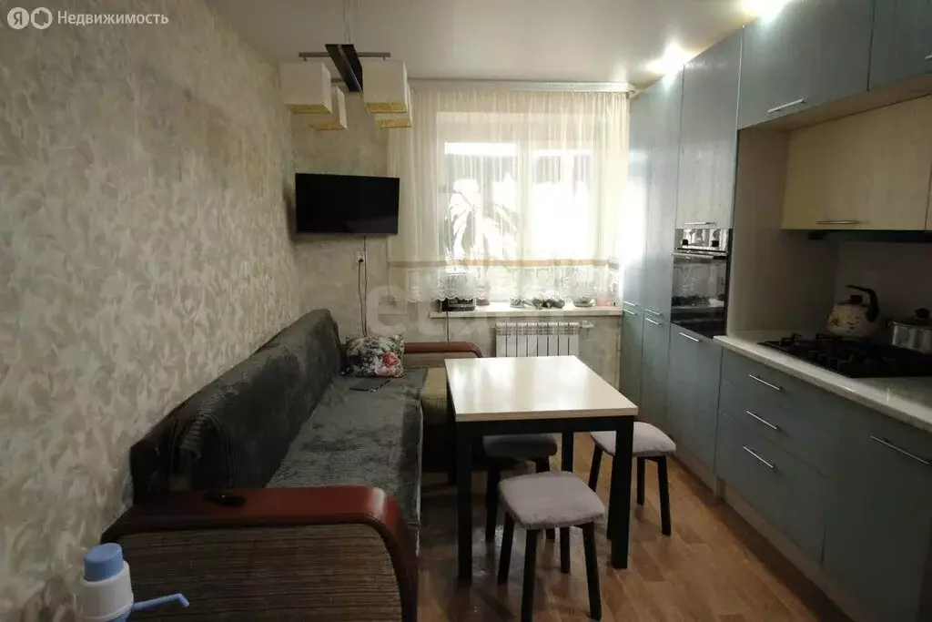 2-комнатная квартира: Великий Устюг, Гледенская улица, 43Г (56 м) - Фото 0