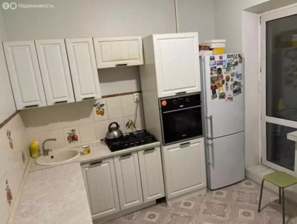 1-комнатная квартира: Якутск, улица Петровского, 10/5 (47.4 м) - Фото 1