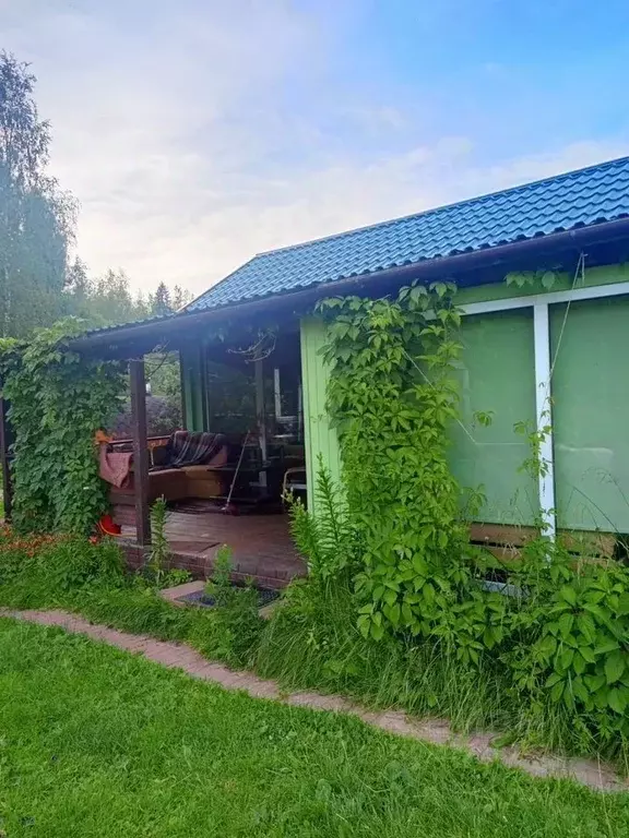 Дом в Ленинградская область, Выборгский район, пос. Первомайское пер. ... - Фото 2