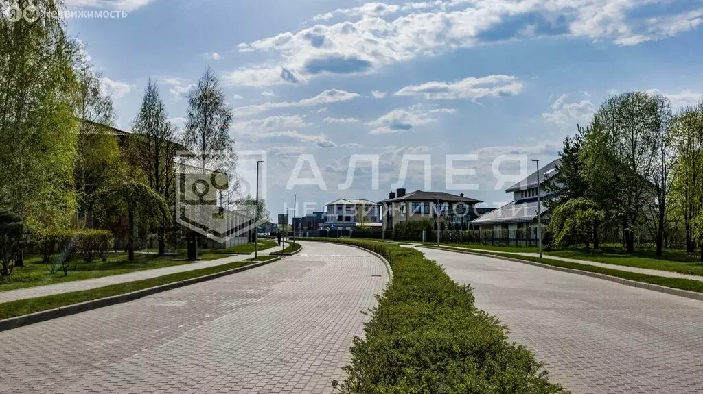 Дом в Покровское, территория ЖК Новорижский (430 м) - Фото 0
