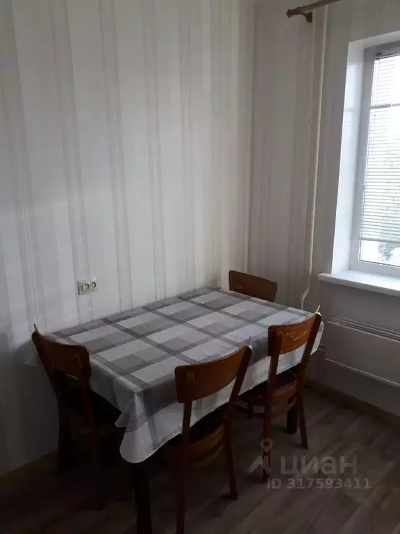 3-к кв. Омская область, Омск 6-й мкр, бул. Зеленый, 10 (63.0 м) - Фото 1