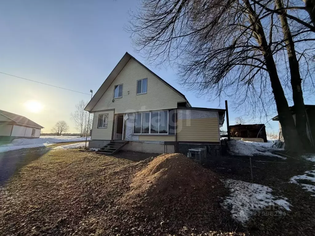 Дом в Смоленская область, Рославльский муниципальный округ, д. Мятка  ... - Фото 1