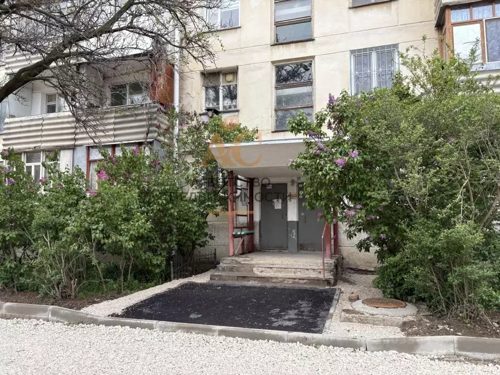 2-к кв. Крым, Феодосия ш. Керченское, 20 (43.0 м) - Фото 1