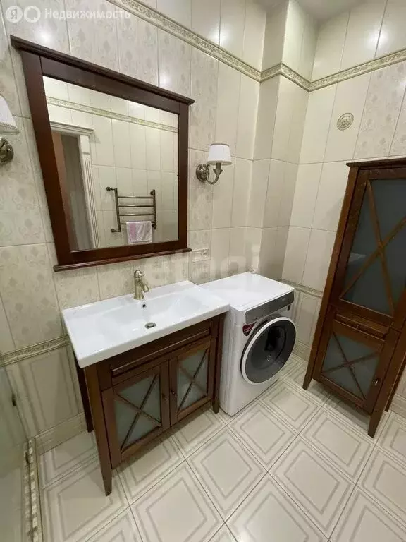 2-комнатная квартира: Абакан, улица Кирова, 118 (80 м) - Фото 0