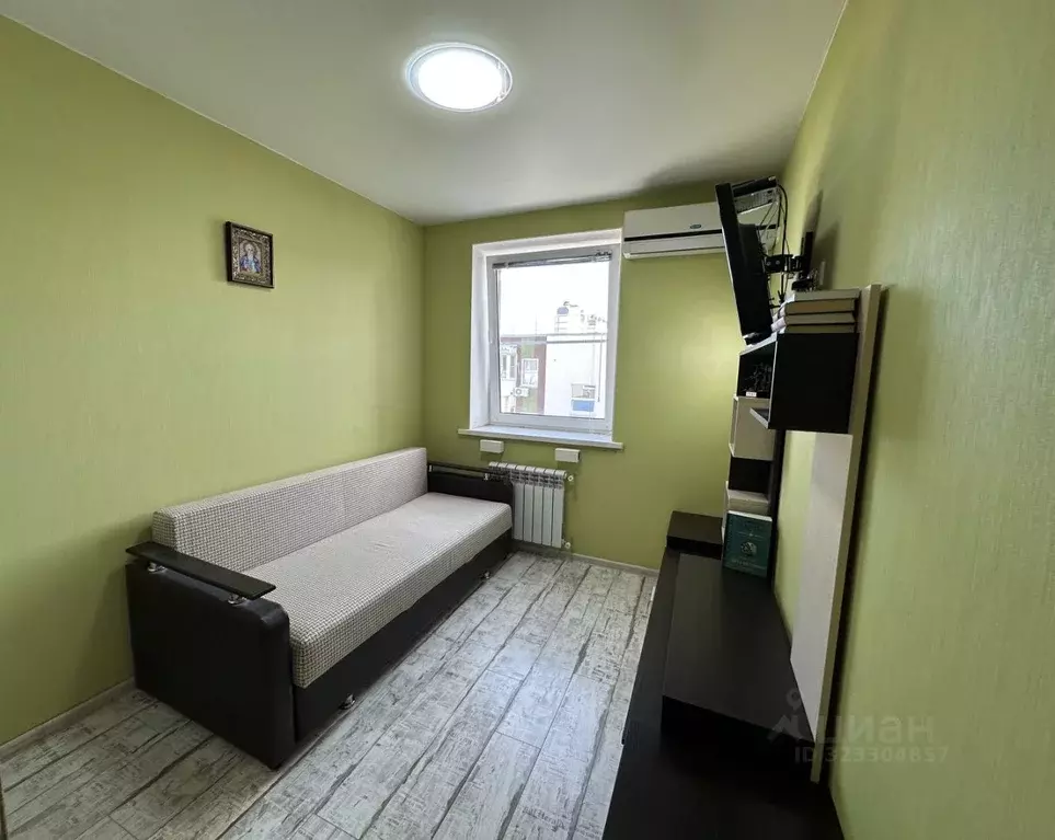 1-к кв. Волгоградская область, Волгоград ул. Добрушина, 18 (25.1 м) - Фото 1