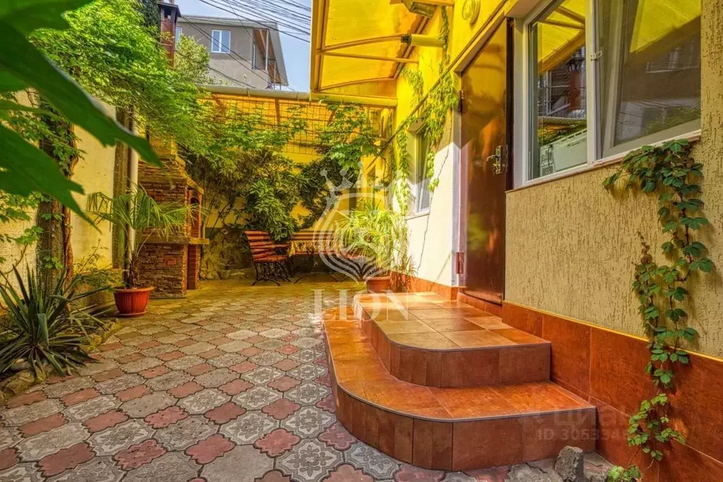 Дом в Крым, Алушта ул. Октябрьская, 7/2 (60 м) - Фото 1