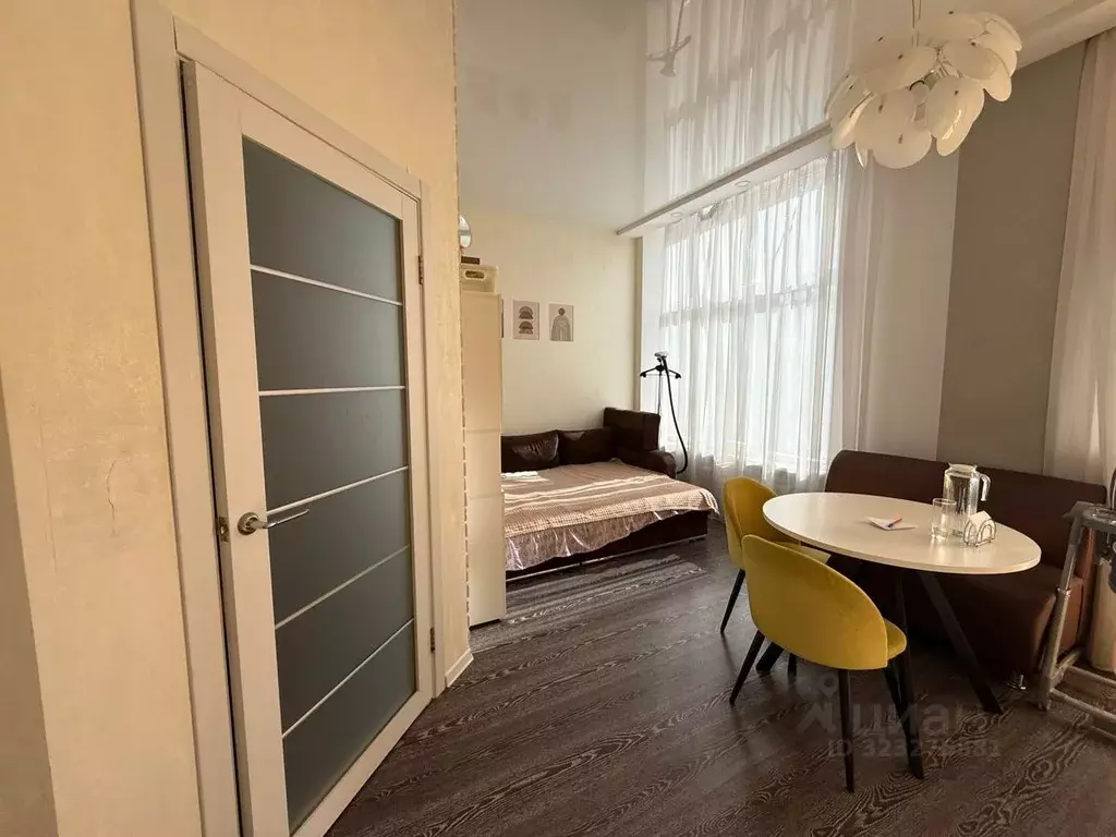 2-к кв. Крым, Симферополь пер. Смежный, 10 (50.0 м) - Фото 2