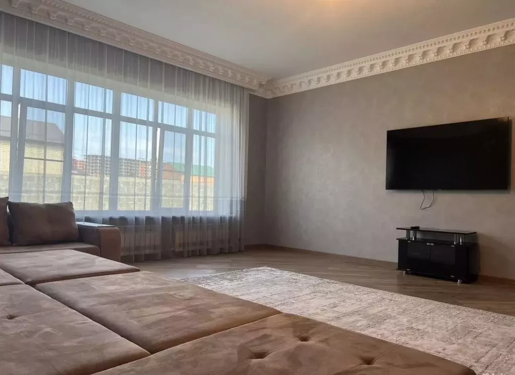 Дом в Дагестан, Каспийск ул. 32-я Линия, 992 (350 м) - Фото 1